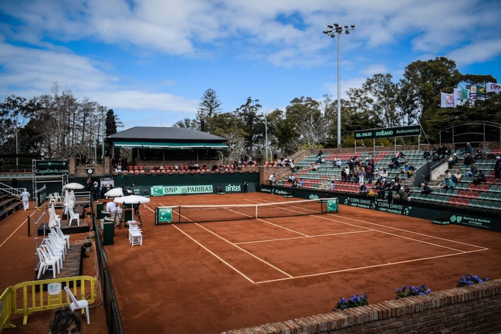 scopri la coppa davis, il prestigioso torneo di tennis che riunisce le migliori nazionali del mondo. segui le emozioni, le sfide e i momenti indimenticabili di questo evento straordinario che celebra lo spirito competitivo e la passione per il tennis.